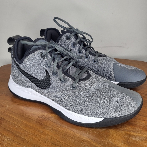 Nike LeBron Witness 3 Dark Grey Men's Size 10.5 - Picture 1 of 15